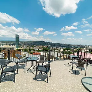 9 Borbalo Street With Terrace Apartment